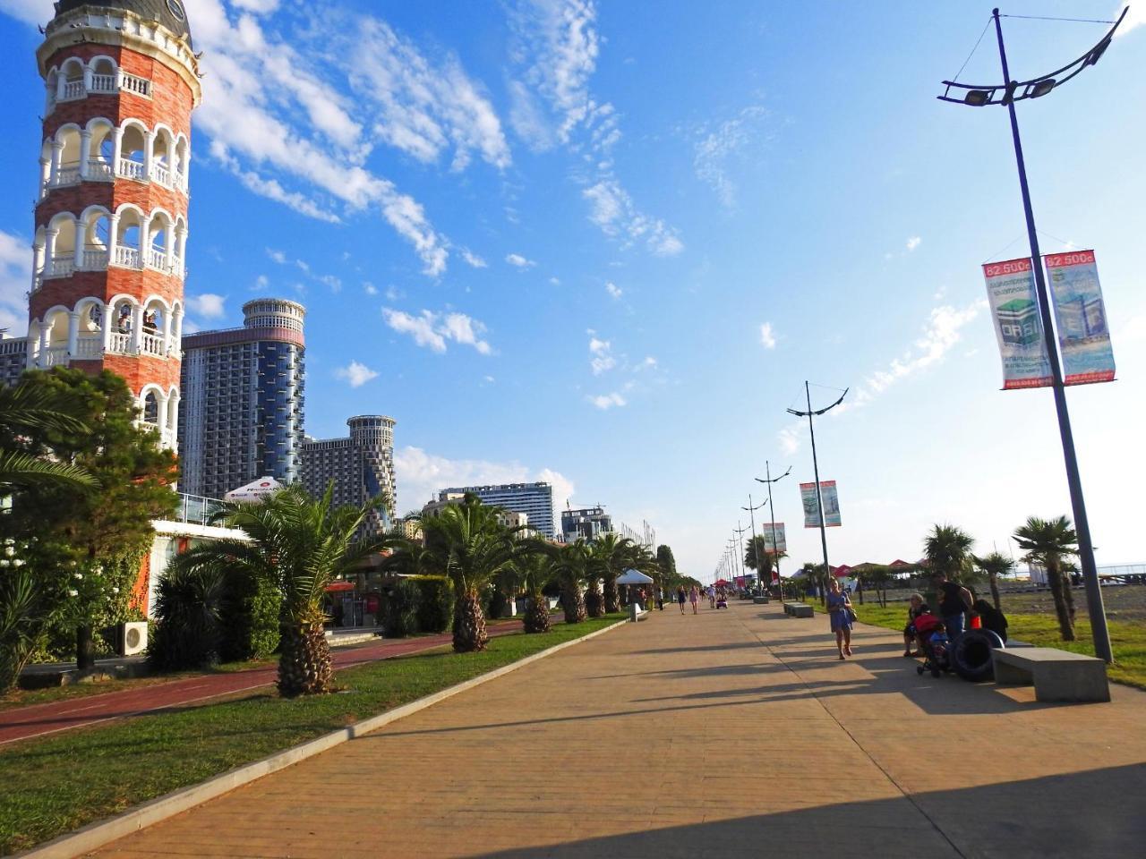 Real Palace Apartment Batum Dış mekan fotoğraf