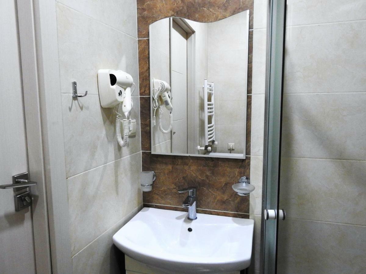 Real Palace Apartment Batum Dış mekan fotoğraf