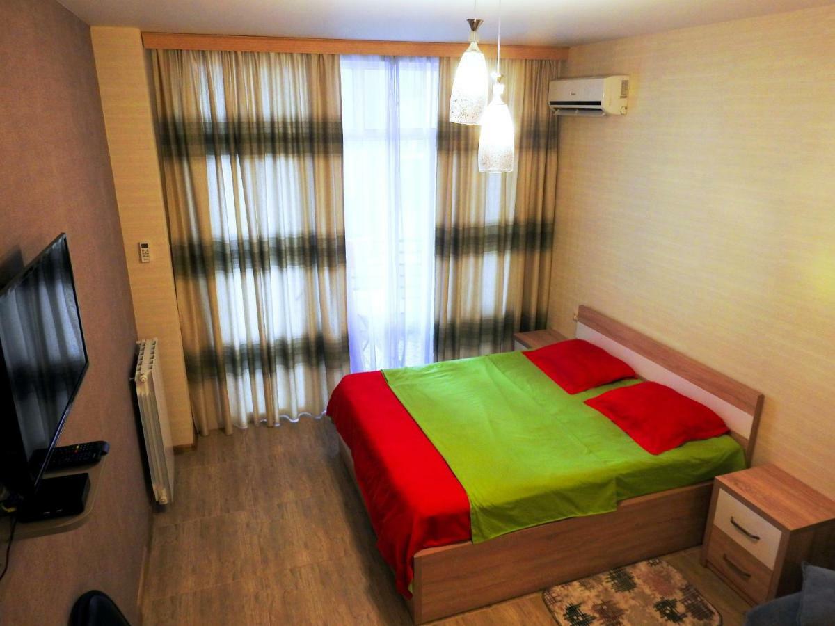 Real Palace Apartment Batum Dış mekan fotoğraf