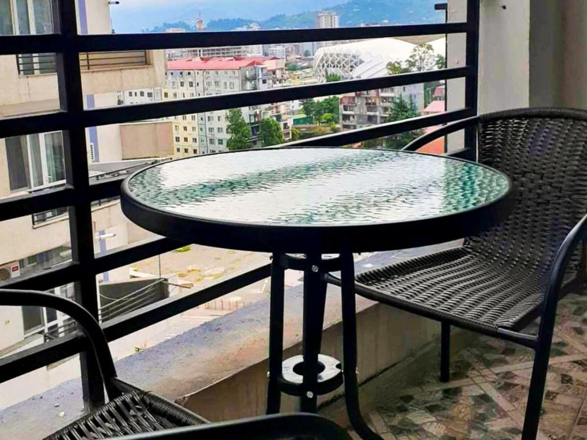 Real Palace Apartment Batum Dış mekan fotoğraf